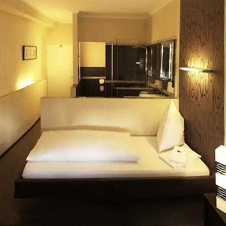 Goldener Falke 3* Augsburg