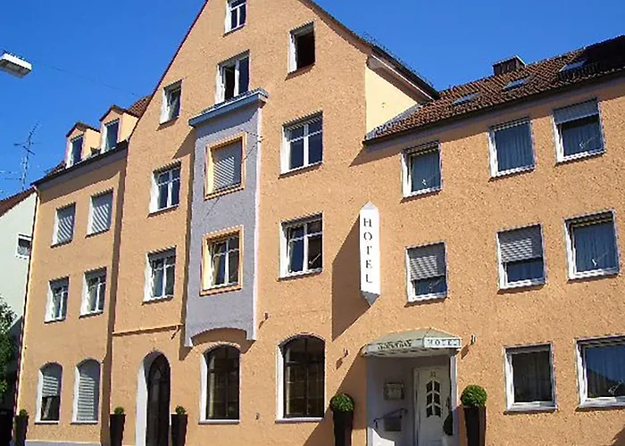 Goldener Falke Hotel