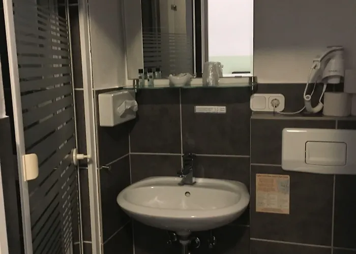 Goldener Falke Hotel