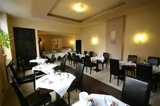 Goldener Falke Hotell